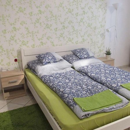 Fortuna Apartments เอ็กเกอร์ ภายนอก รูปภาพ